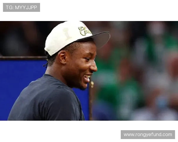 库明加重返社交媒体分享休赛期精彩瞬间合辑 库明加重返社交媒体分享休赛期精彩瞬间合辑